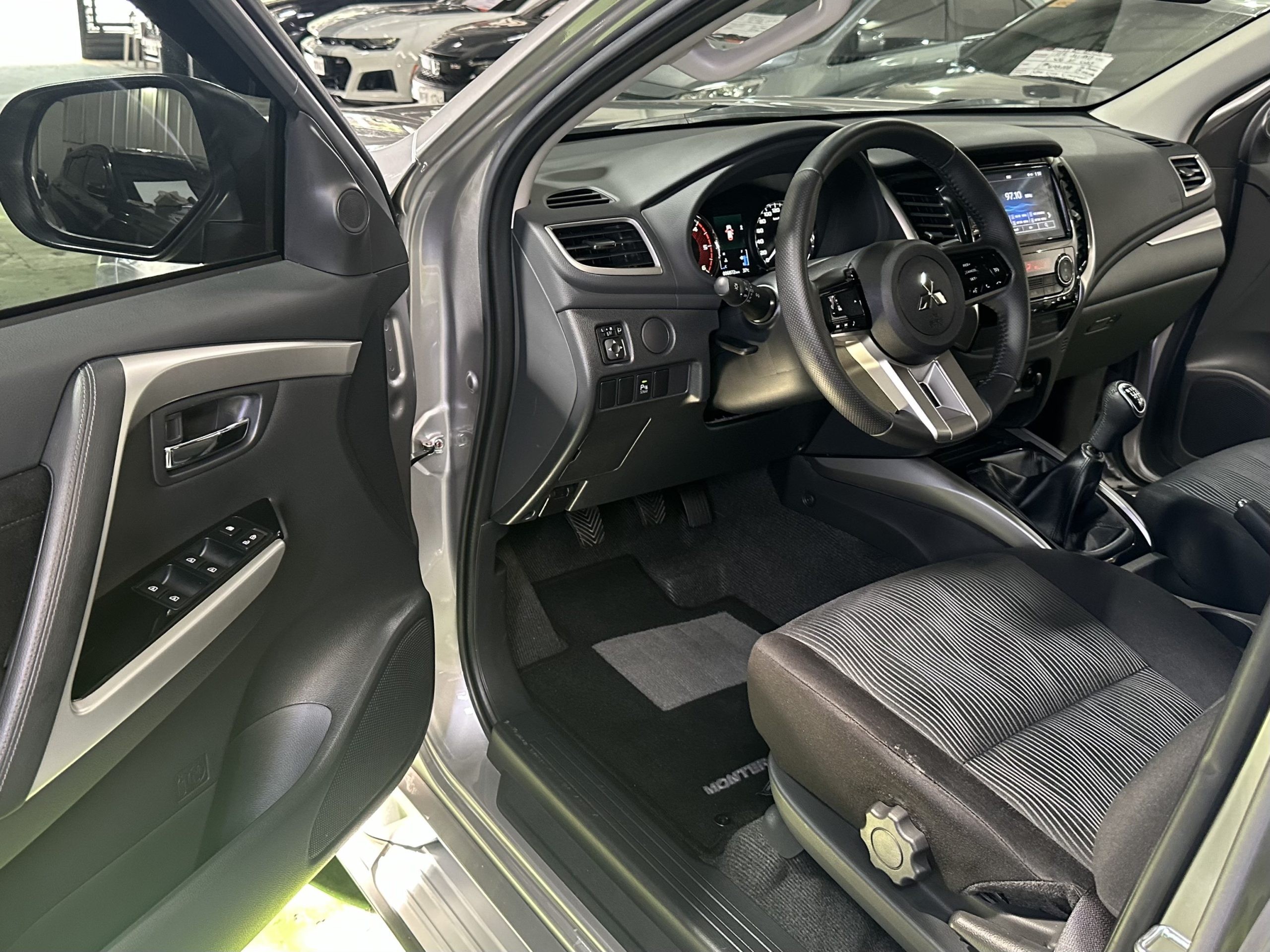 Used 1
                    MITSUBISHI
                     for Sale Image