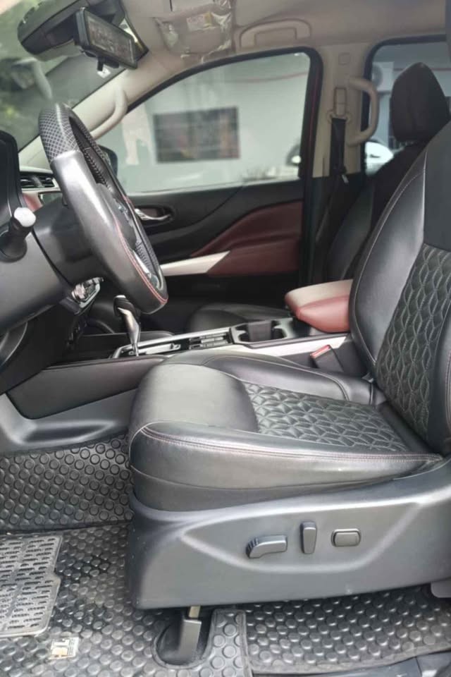 Used 1
                    NISSAN
                     for Sale Image