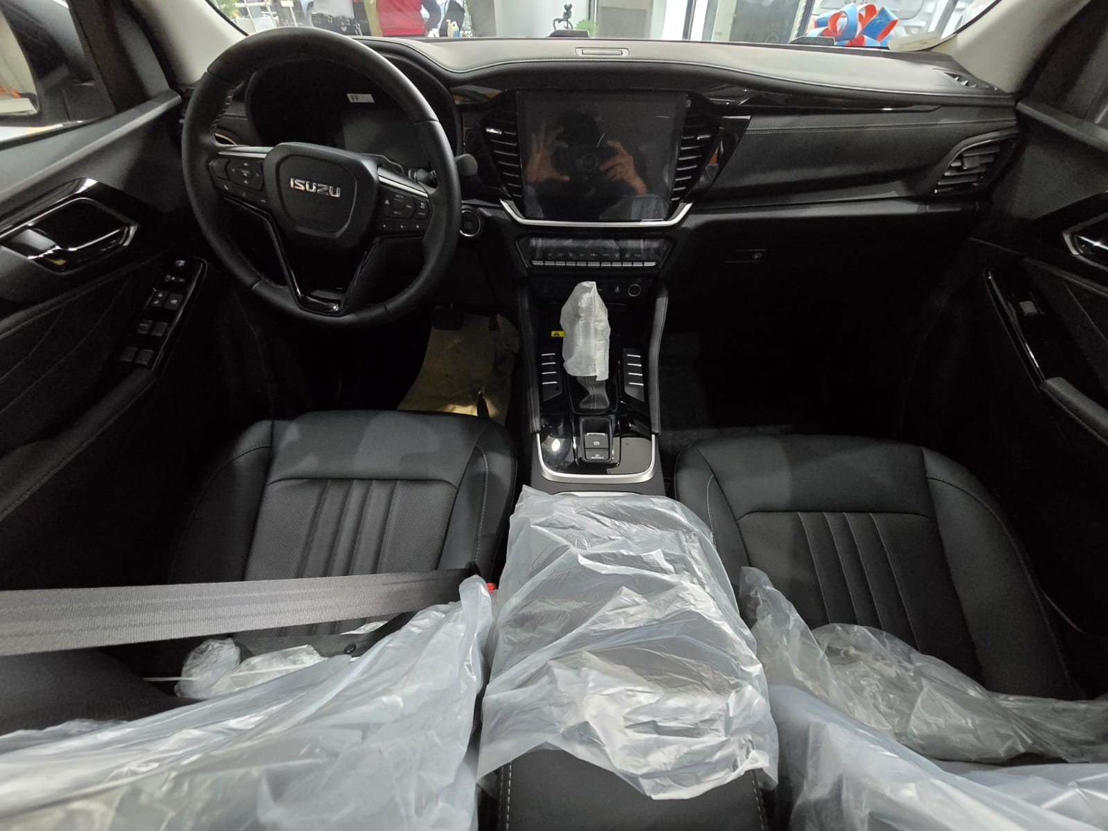 Used 1
                    ISUZU
                     for Sale Image