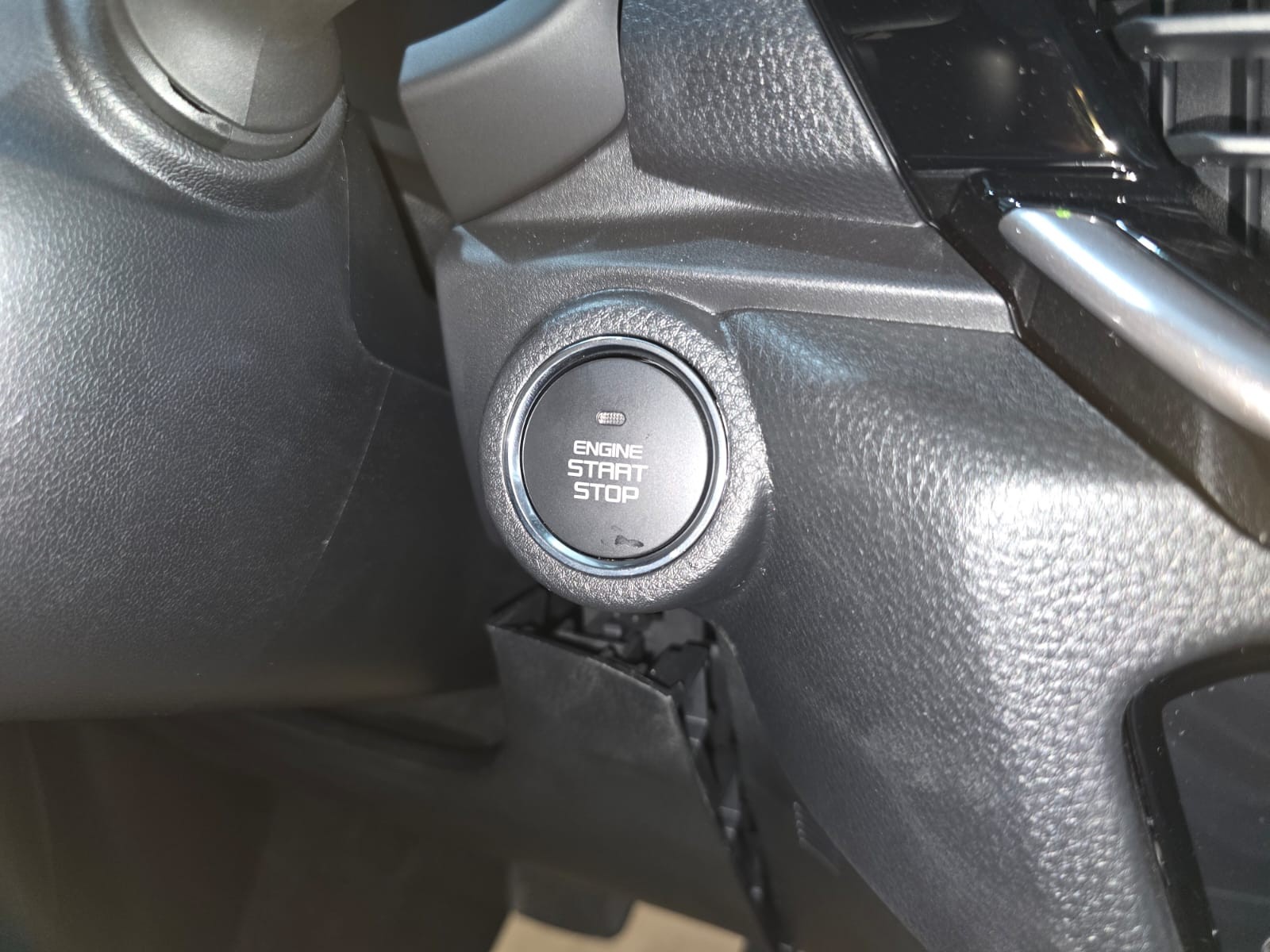 Used 1
                    ISUZU
                     for Sale Image