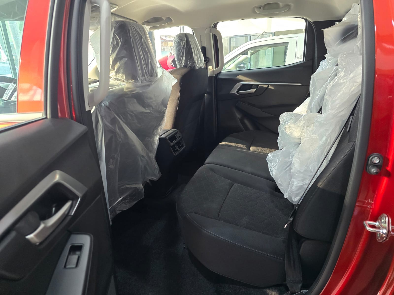 Used 1
                    ISUZU
                     for Sale Image