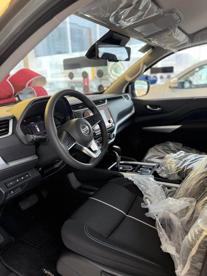 Used 1
                    NISSAN
                     for Sale Image