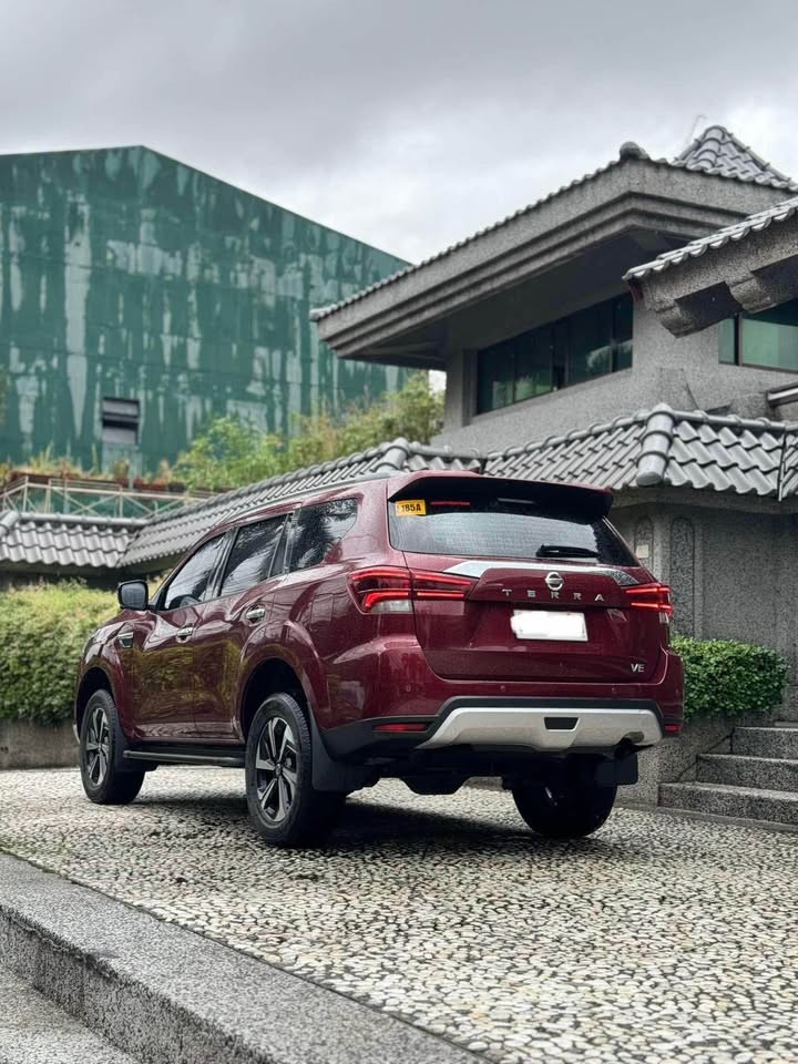 Used 1
                    NISSAN
                     for Sale Image