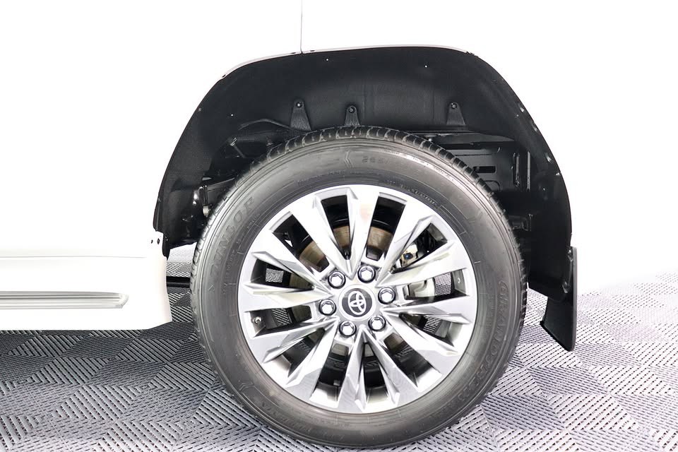 Used 1
                    TOYOTA
                     for Sale Image