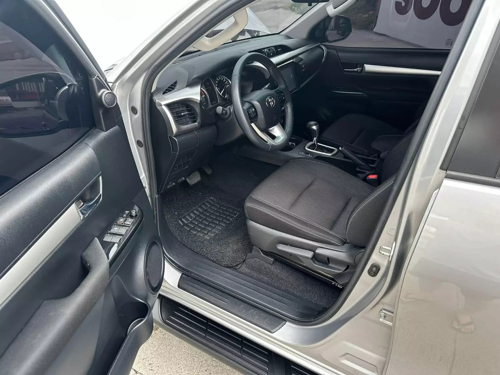 Used 1
                    TOYOTA
                     for Sale Image