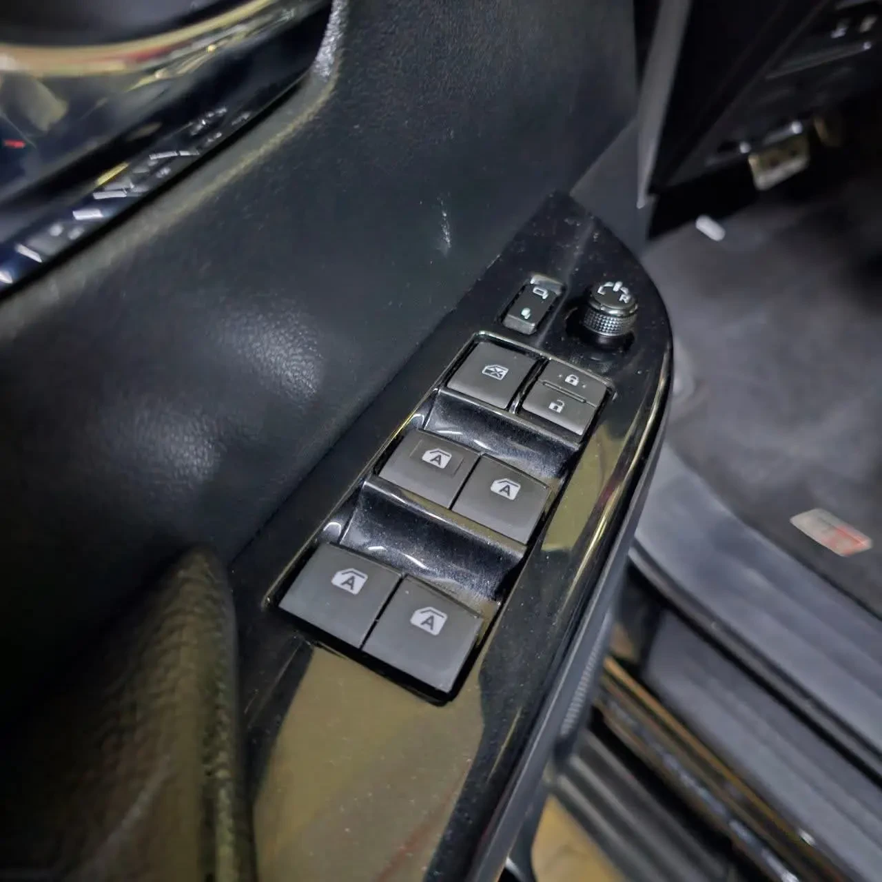 Used 1
                    TOYOTA
                     for Sale Image