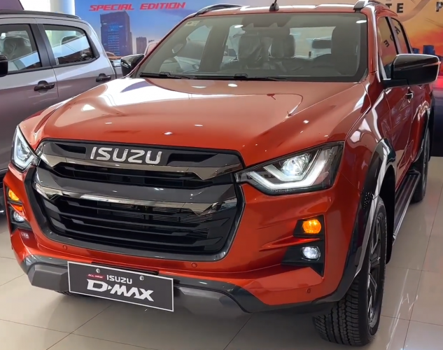 Used 2
                    ISUZU
                     for Sale Image