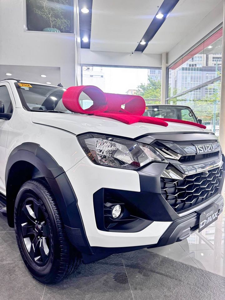 Used 1
                    ISUZU
                     for Sale Image