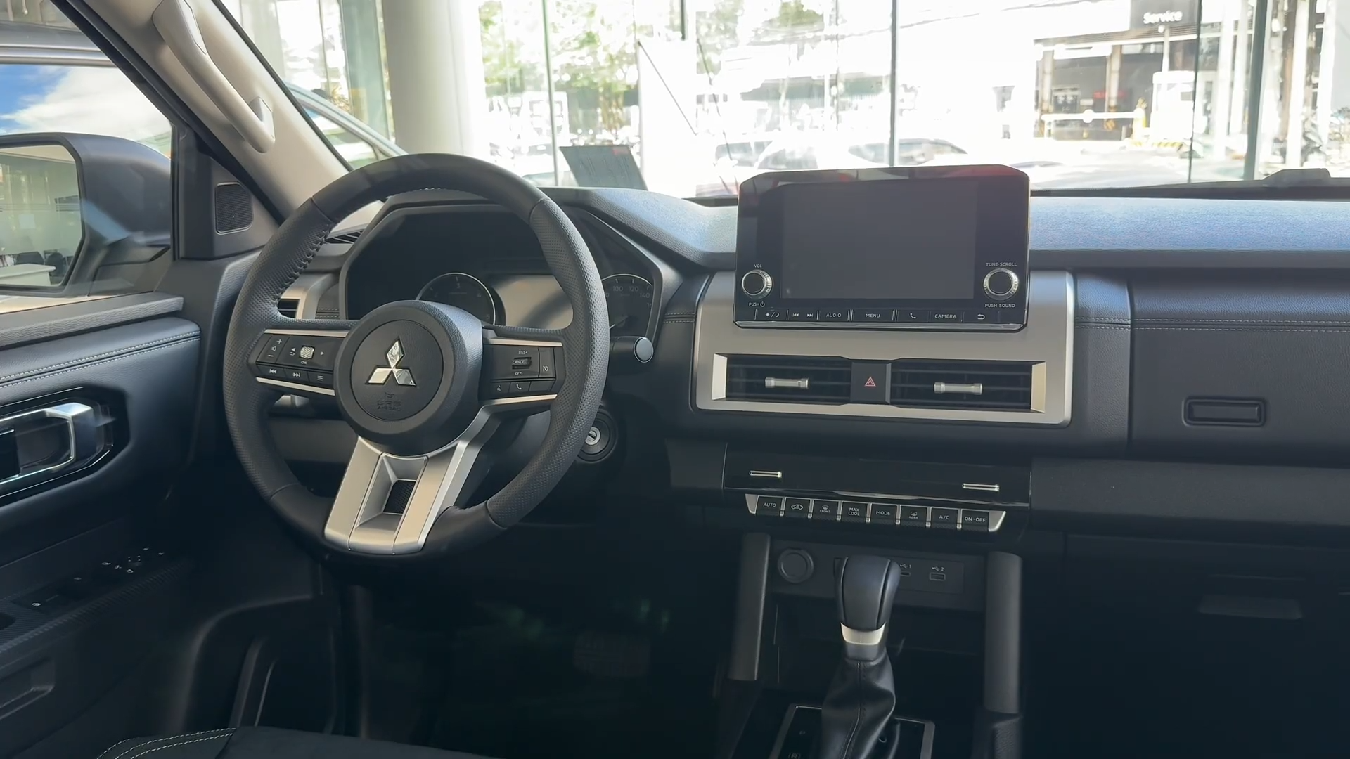 Used 1
                    MITSUBISHI
                     for Sale Image
