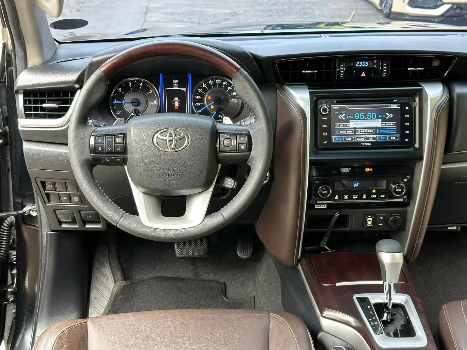 Used 1
                    TOYOTA
                     for Sale Image
