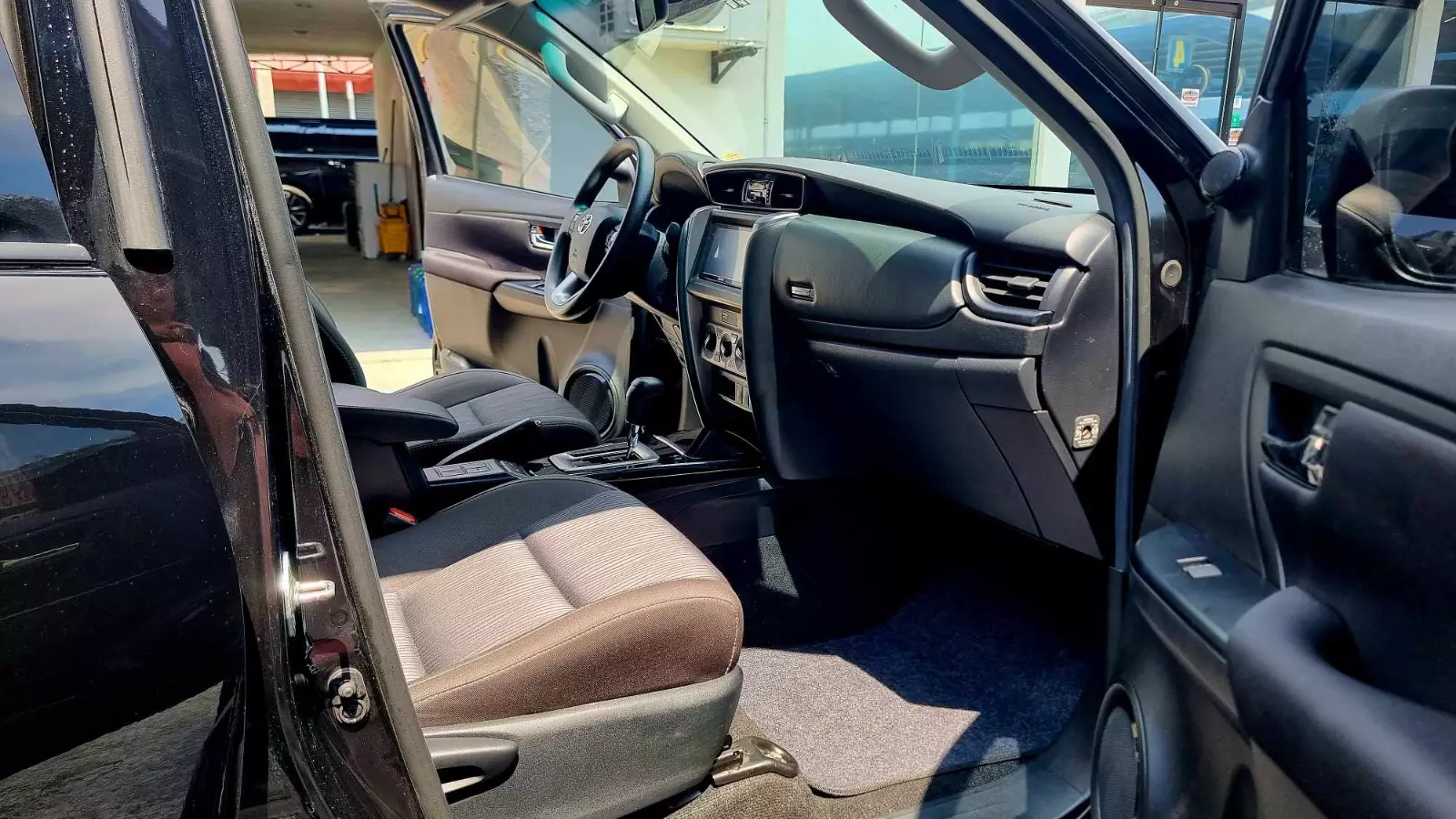 Used 1
                    TOYOTA
                     for Sale Image