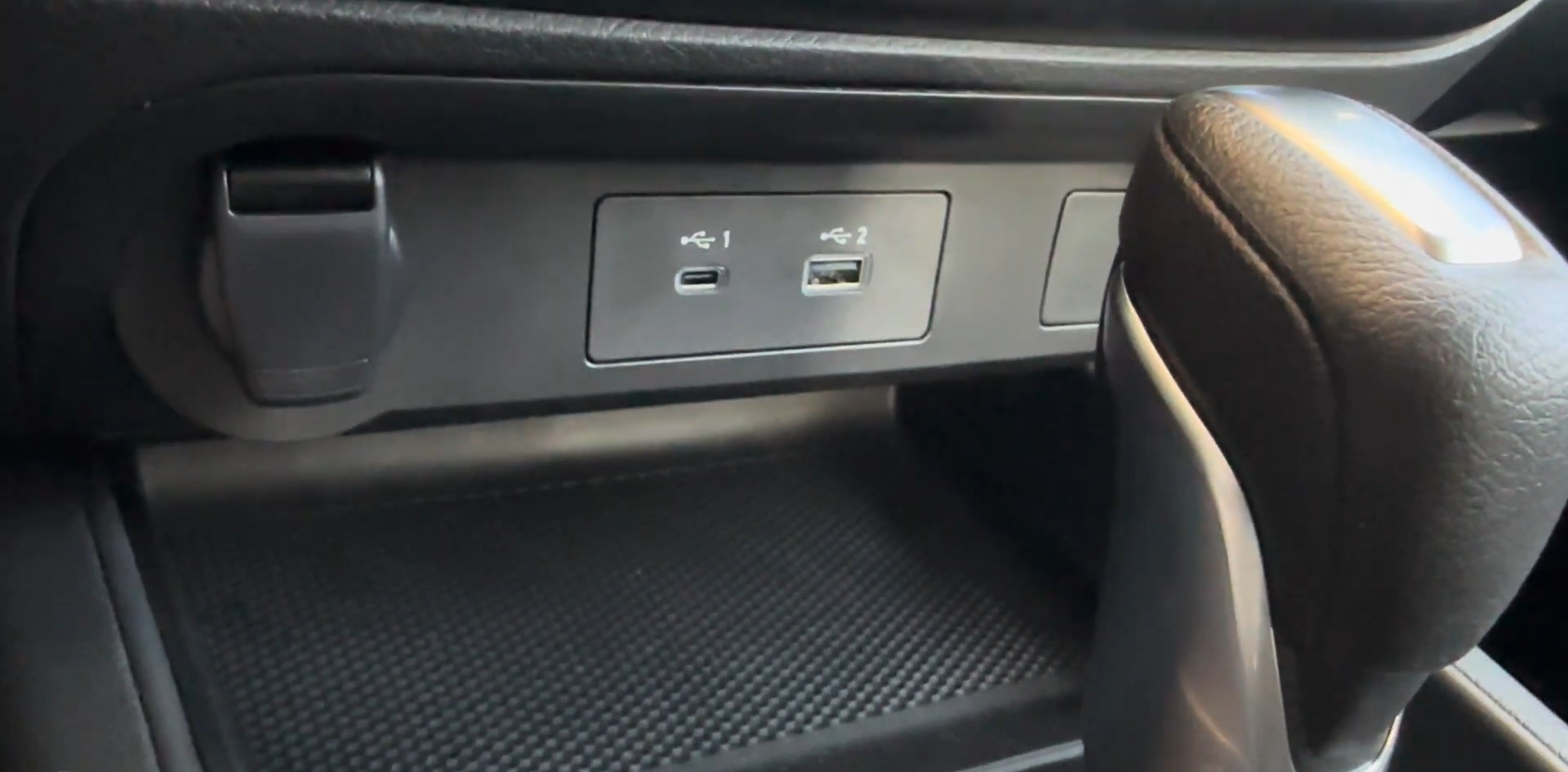 Used 1
                    NISSAN
                     for Sale Image