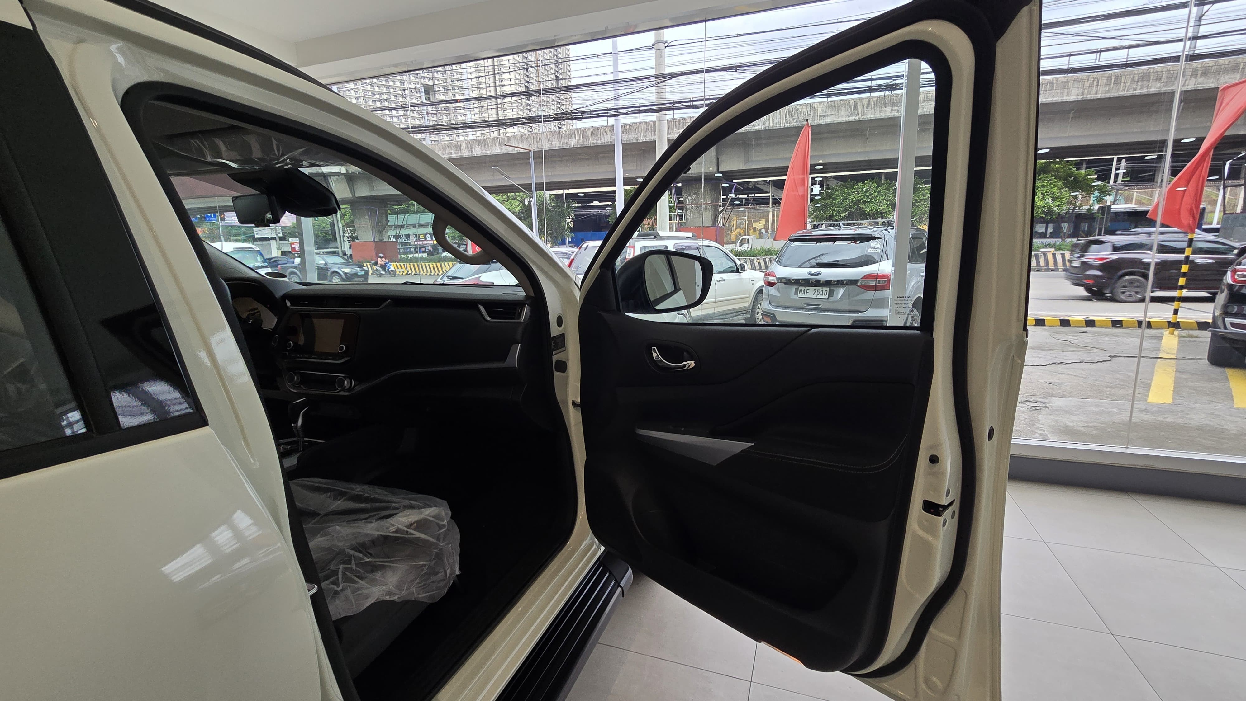 Used 1
                    NISSAN
                     for Sale Image