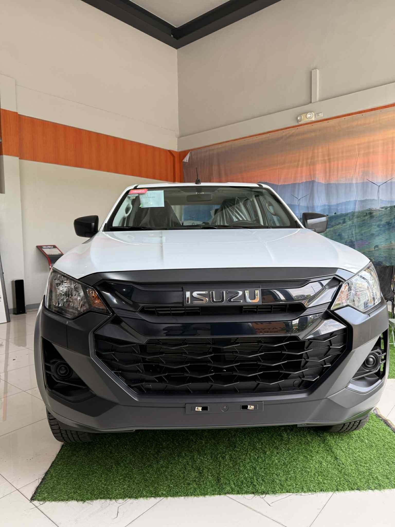 Used 1
                    ISUZU
                     for Sale Image