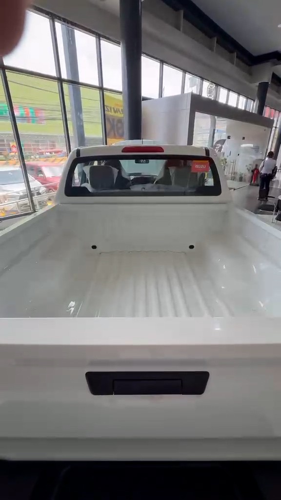 Used 1
                    ISUZU
                     for Sale Image