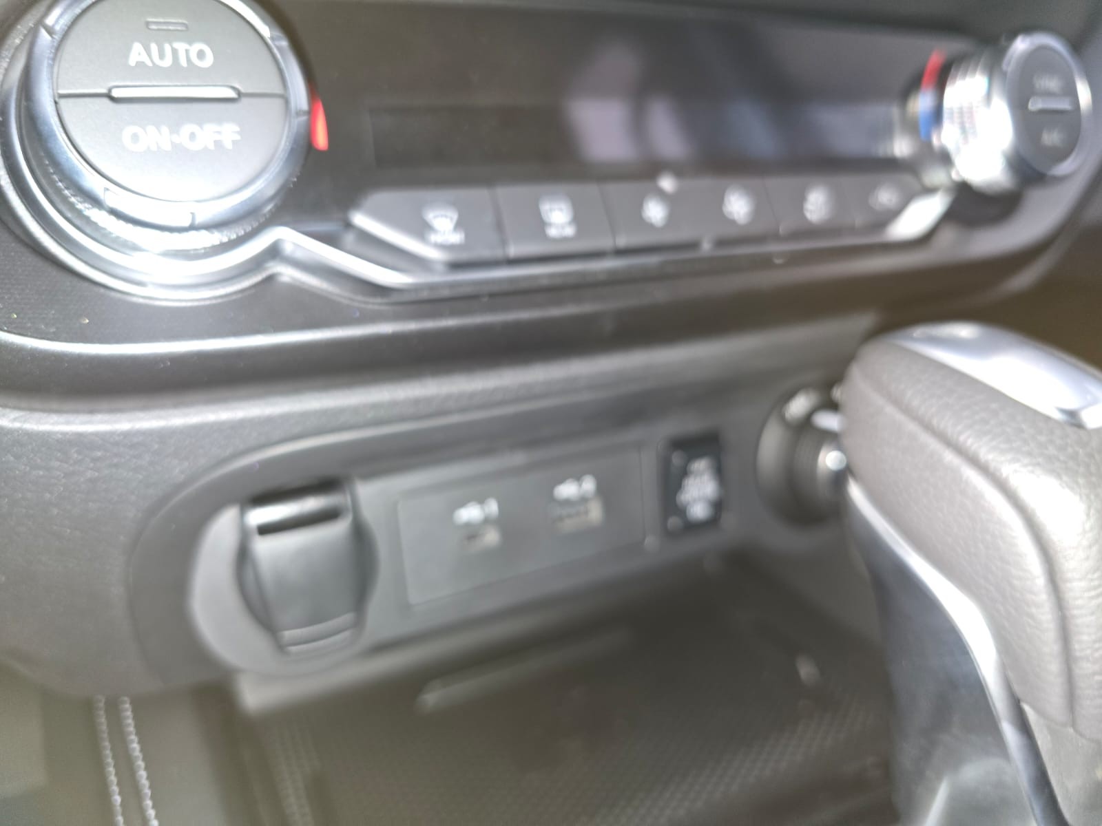 Used 1
                    NISSAN
                     for Sale Image