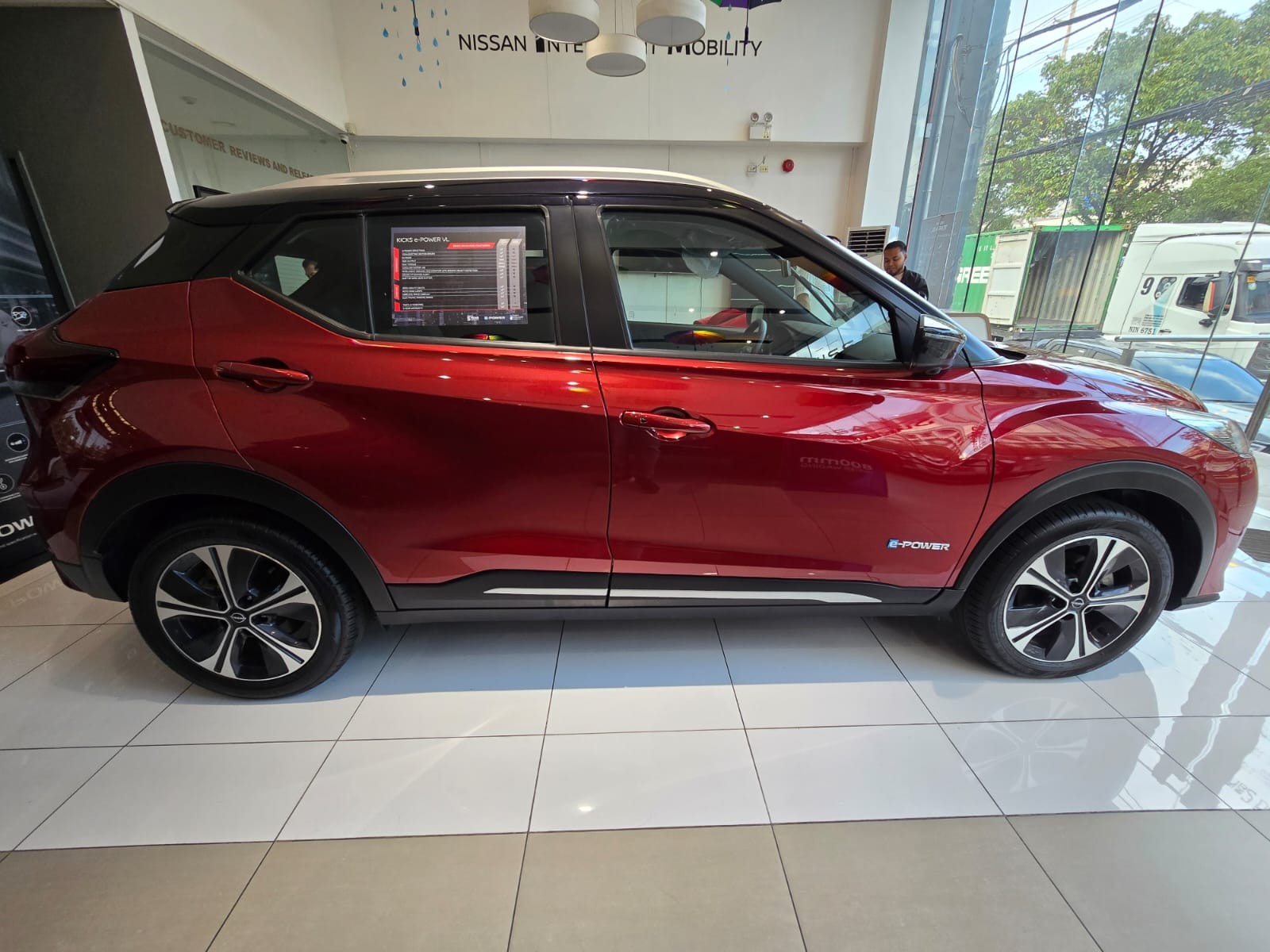 Used 1
                    NISSAN
                     for Sale Image